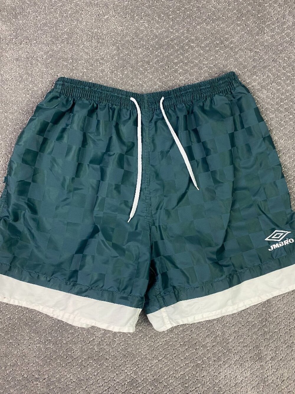 Vintage 90s Umbro Checkered Shorts Men XL Like Large Green Shiny Soccer Satin